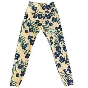 Beyond Yoga Olympus Floral
Sunrise High Waisted Legging size M